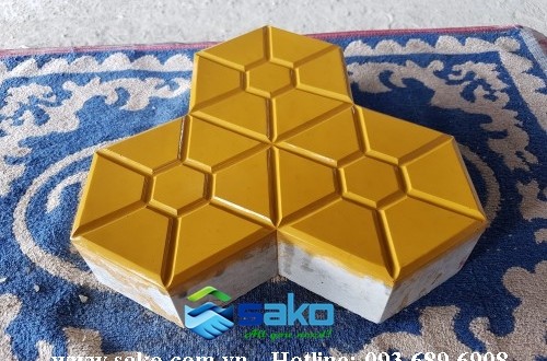 Gạch 3 lá phong - 6cm, Màu Vàng